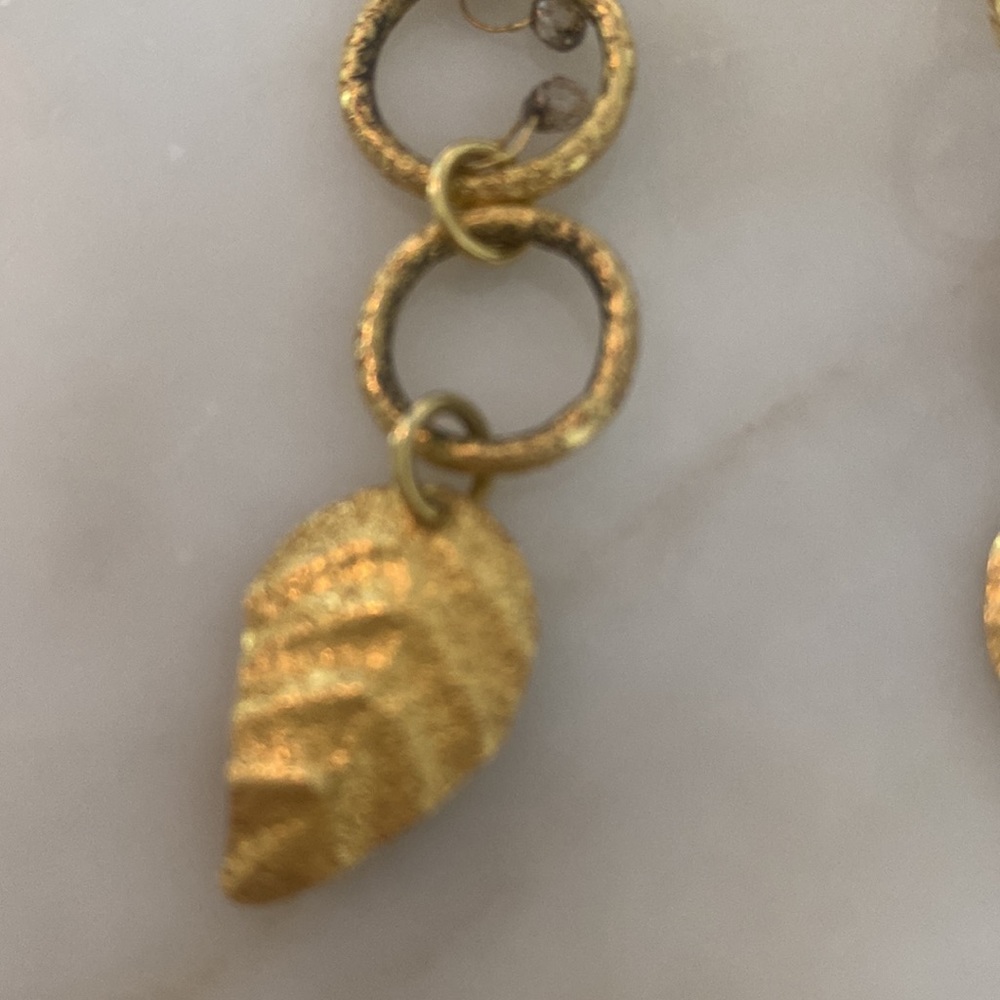 24 karat leaf drop earrings with champagne diamonds retail 2800.00 - Picture 2 of 4
